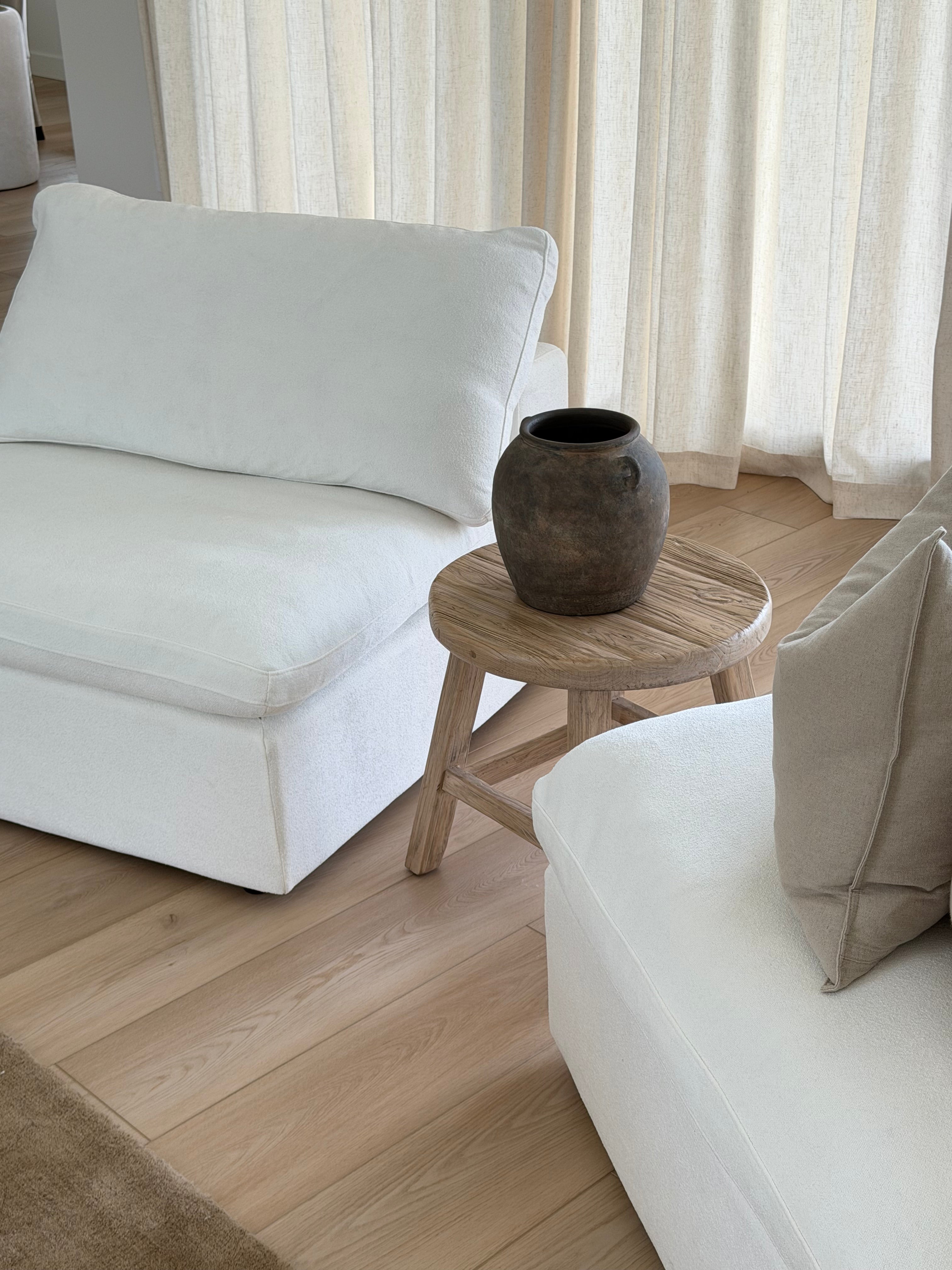 Tuomo Round Side Table