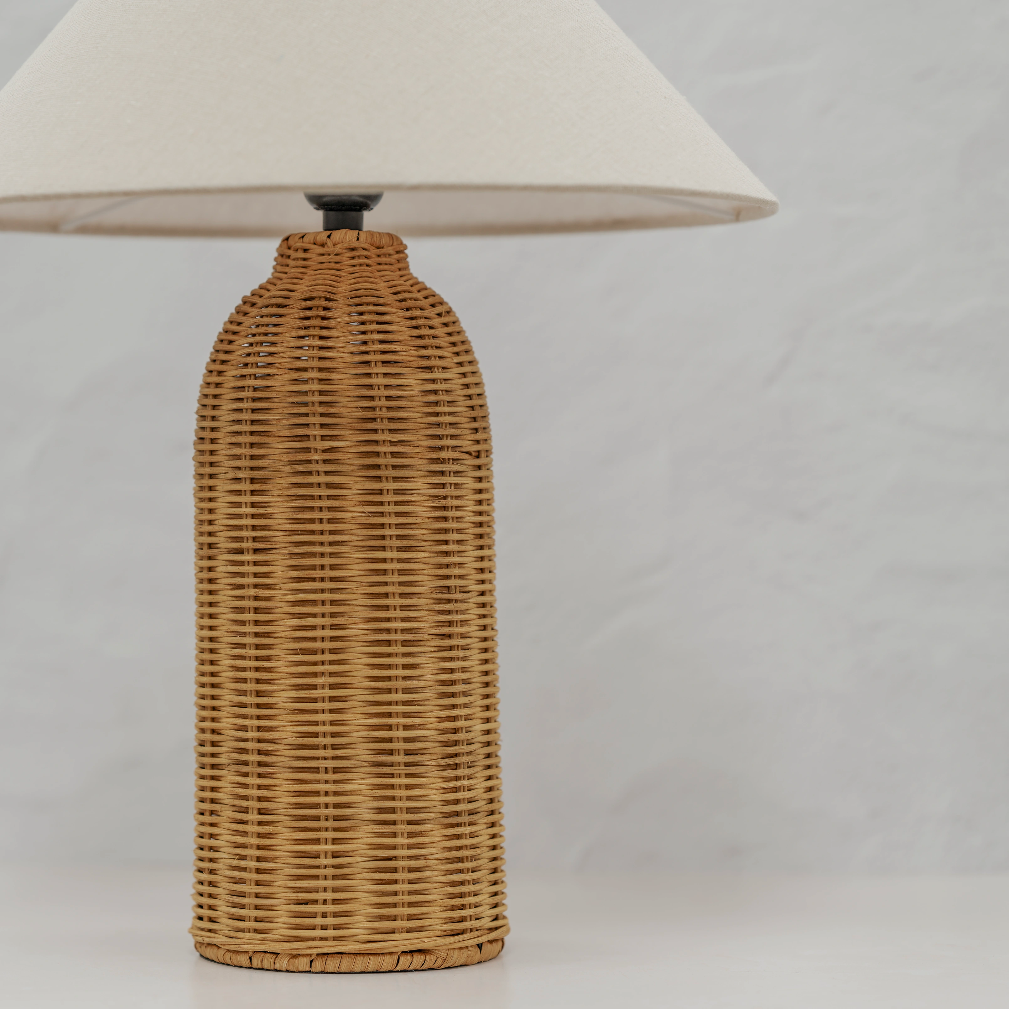 Skylar Lamp