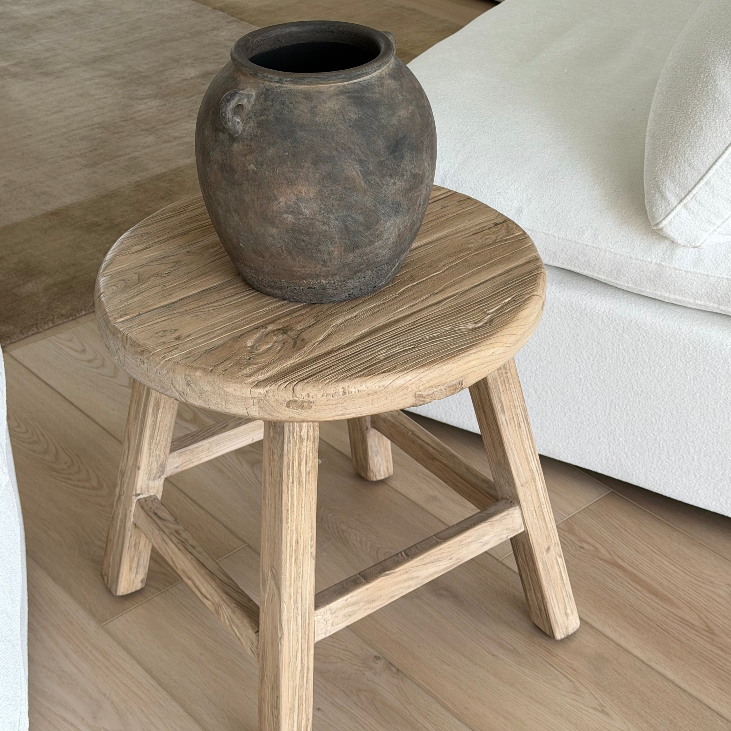 Tuomo Round Side Table