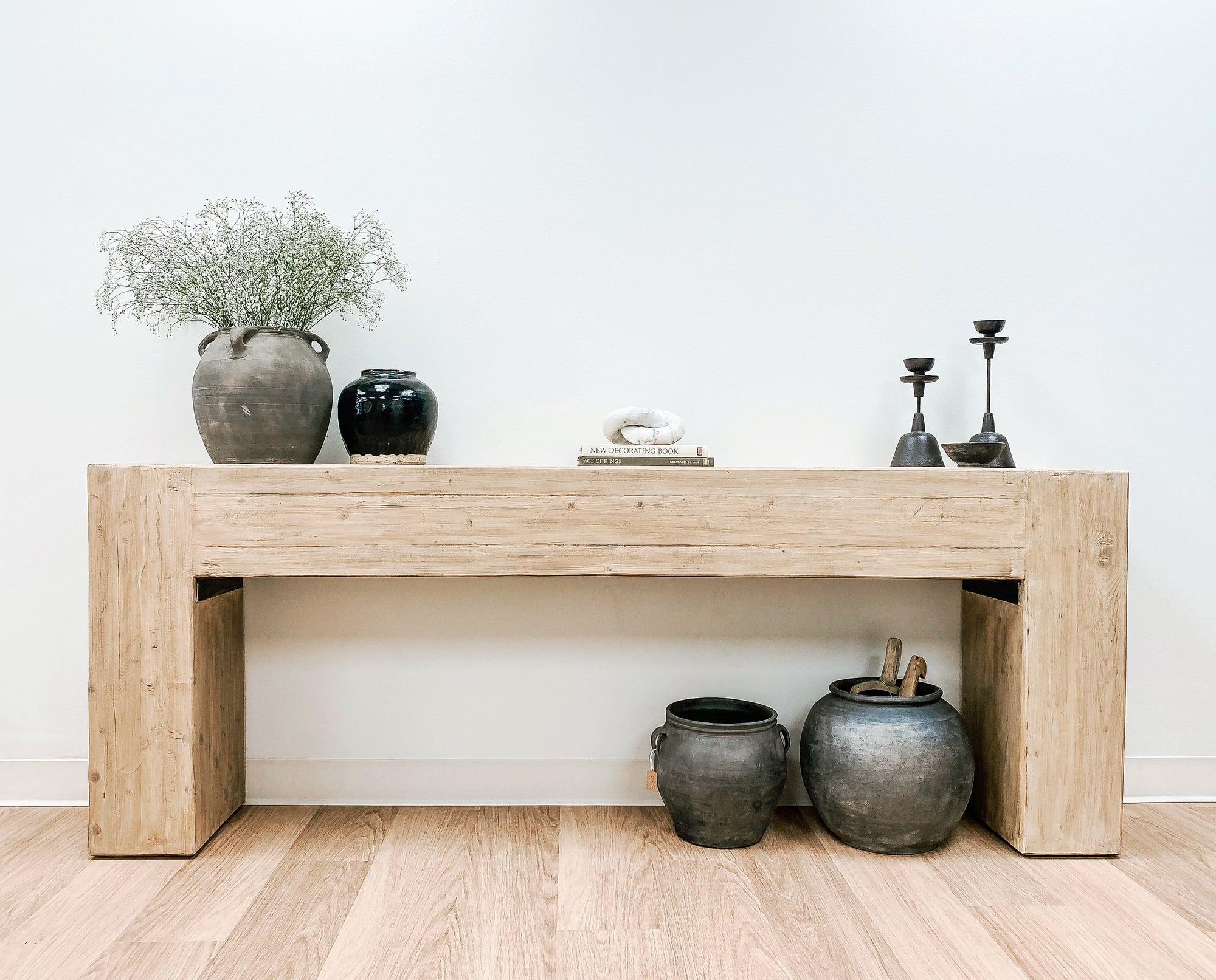 Lin Xi Console Table